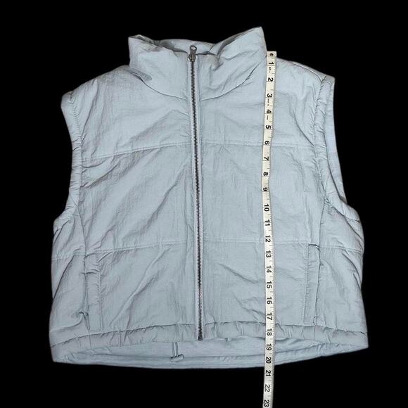 Cropped puffer vest - Picture 4 of 5